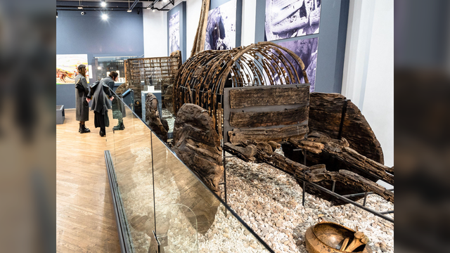 亞美尼亞青銅時(shí)代的“敞篷豪車” 1.6米巨輪與精湛工藝的見(jiàn)證